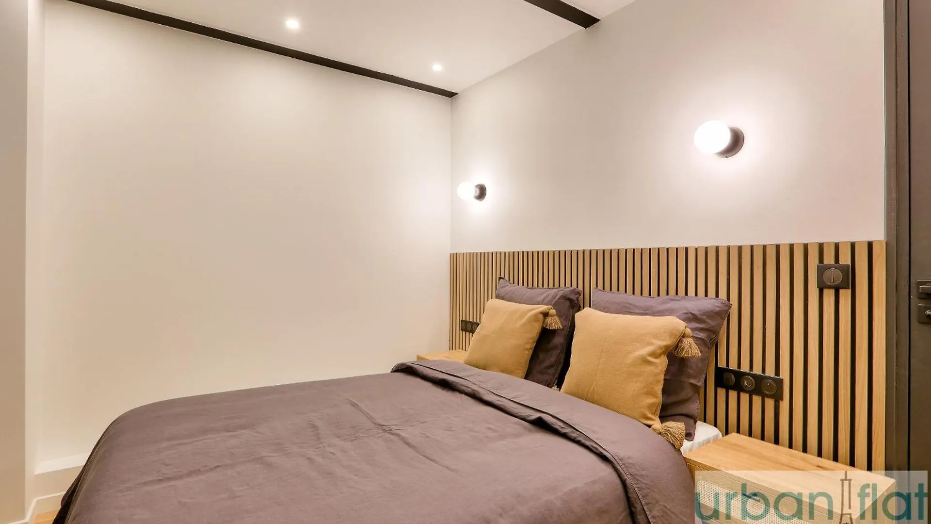 Urban Flat 170 - Amelot Apartment In Center Of Parigi Francia